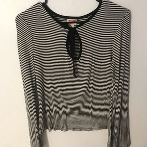 Striped bell bottom sleeve shirt